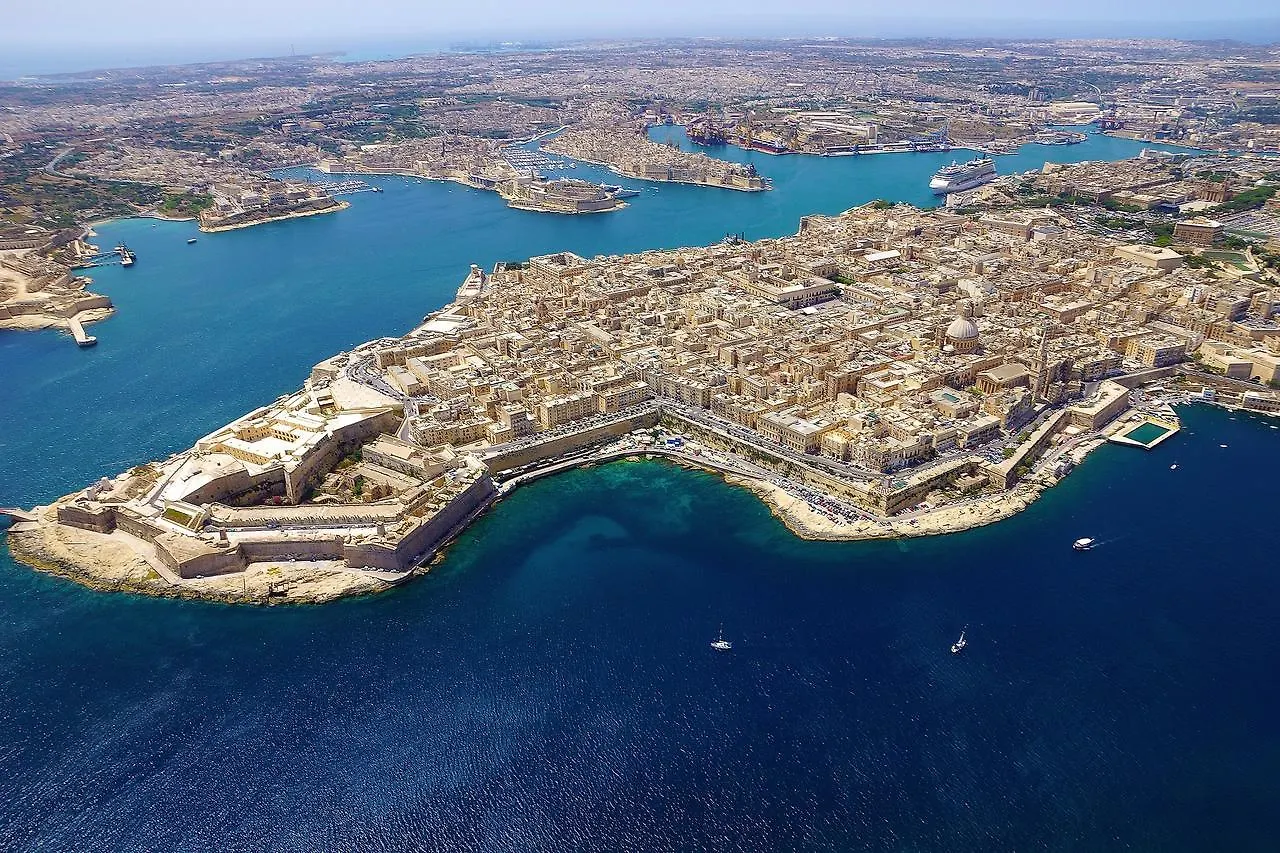 Apartment Seaspray 3 Bedroom Penthouse, With Large Terrace And Bbq Saint Julian's Malta