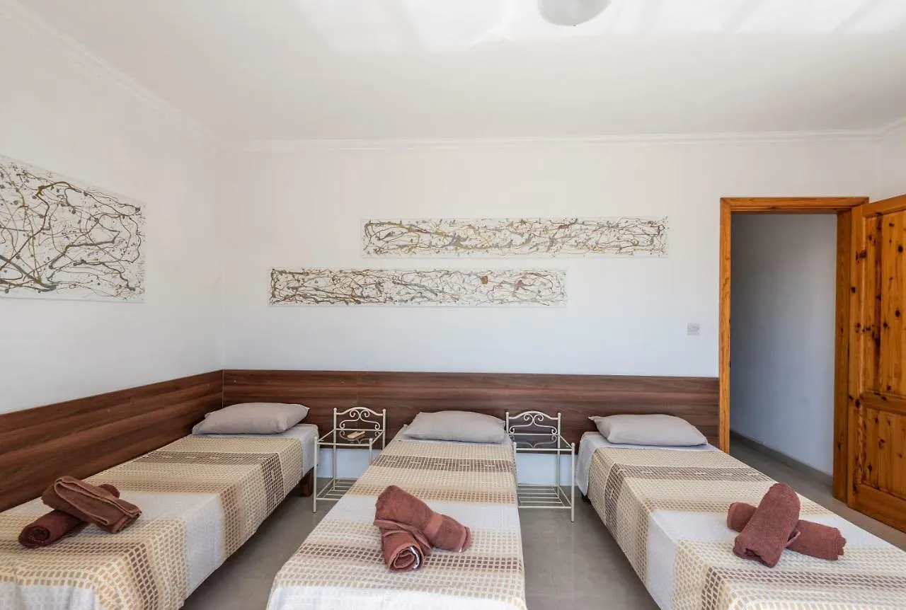 Seaspray 3 Bedroom Penthouse, With Large Terrace And Bbq Saint Julian's