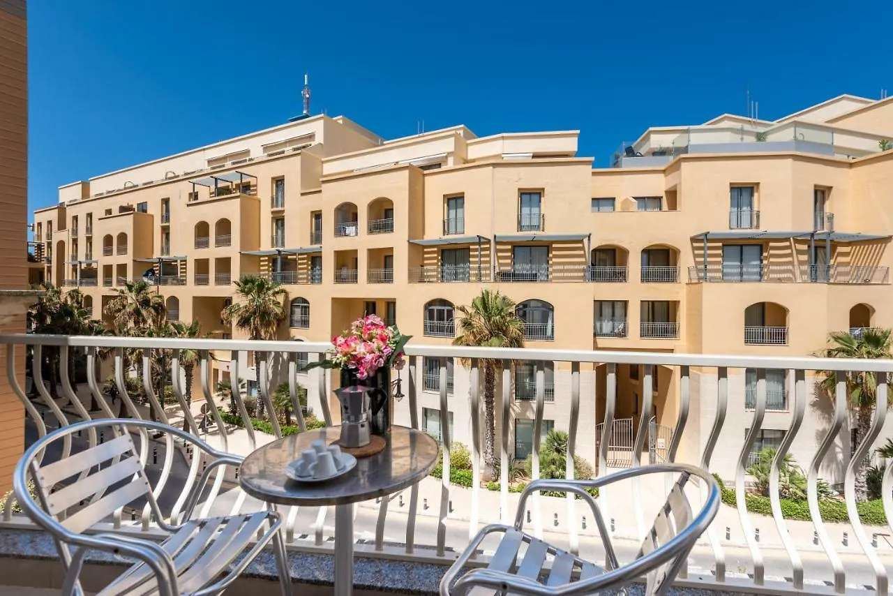 Apartment Seaspray 3 Bedroom Penthouse, With Large Terrace And Bbq Saint Julian's