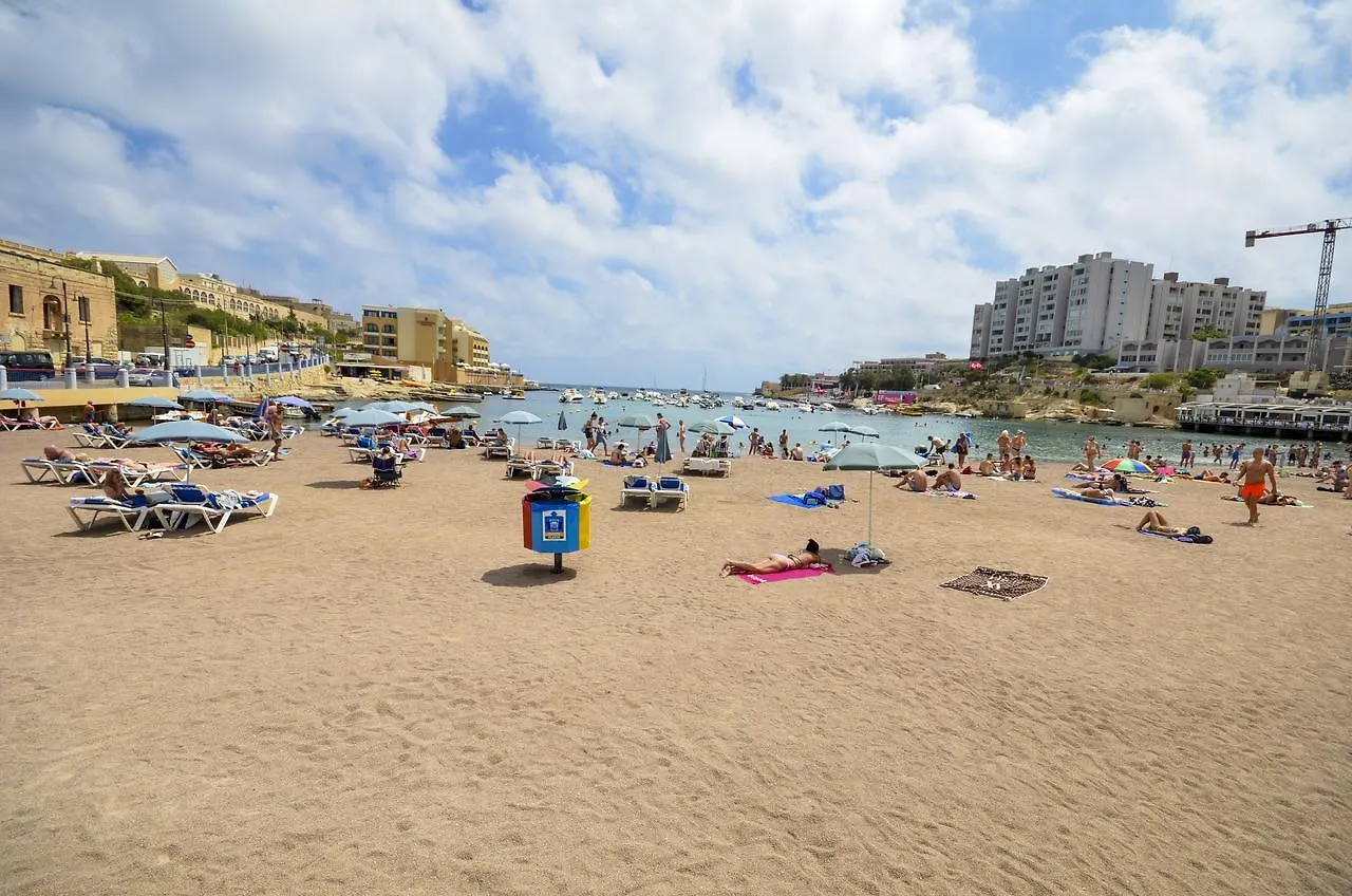 Apartment Seaspray 3 Bedroom Penthouse, With Large Terrace And Bbq Saint Julian's