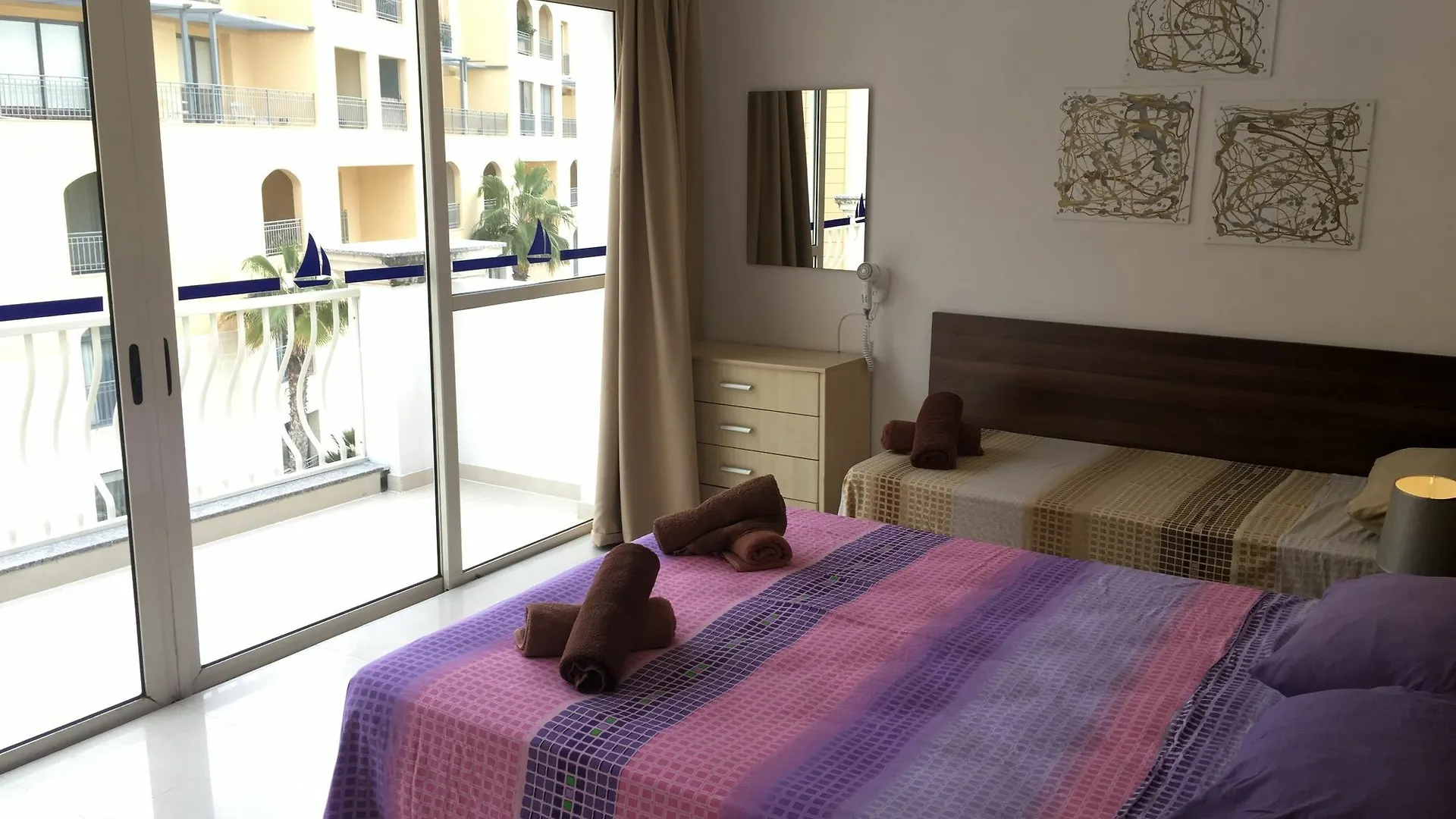 Seaspray 3 Bedroom Penthouse, With Large Terrace And Bbq Saint Julian's Apartment